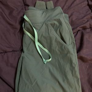 Figs Women’s Caribbean Blue FIONLITE Zamora- Petite jogger scrub pants